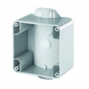 Коробка на столб. Монтаж сбоку